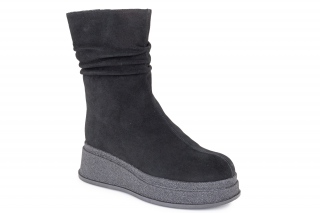 ML Naiste poolsaapad. 