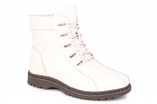 FERMANI Mugavus, värv valge. Naiste paeltega poolsaapad. 