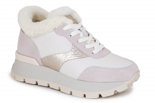 ML Naiste spordijalatsid. 