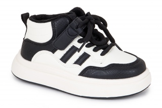 GABI Tennised, värv valge/must. Sportlik stiil. 