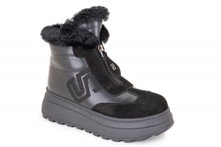 HAPPY KENI Poolsaapad. 