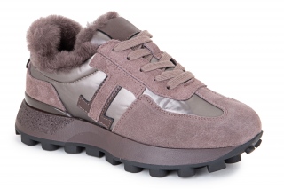 RENZONI Naiste spordijalatsid. 