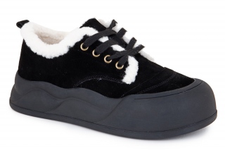 ML Naiste tennised, musta värvi. Sportlik stiil. 