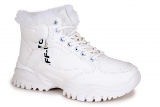 NEWS Naiste spordijalatsid. 